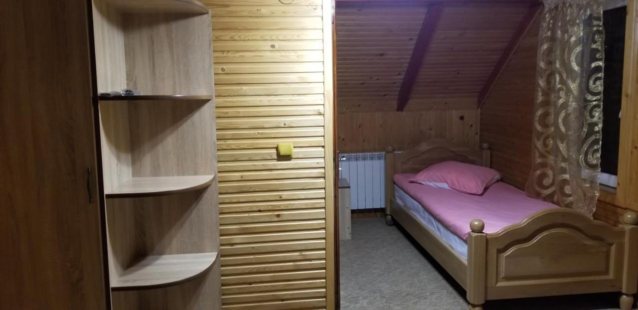Садиба Квітка Карпат Ruska Mokra ภายนอก รูปภาพ